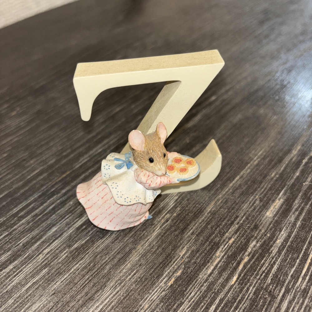 Peter Rabbit Alphabet Figurine Enesco 2005 Letter Z Beatrix Potter Appley Dapply